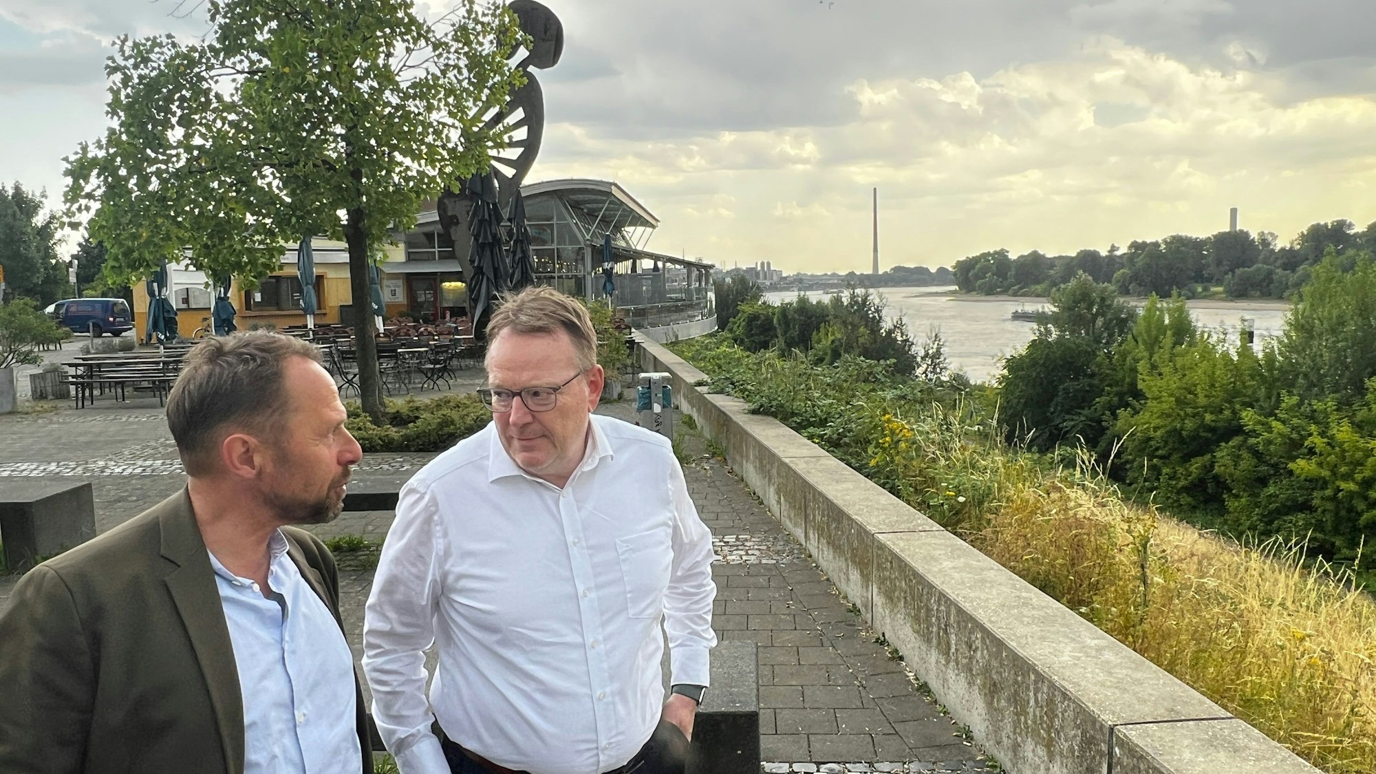 SPD-OB-Wahlkampfauftakt Leverkusen und Köln wollen bald besser zusammenarbeiten